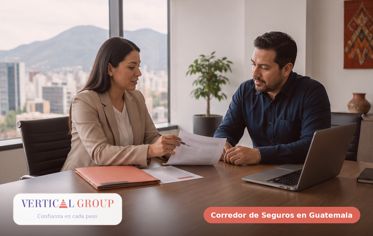 Foto realista de comparación de planes de seguro médico familiar